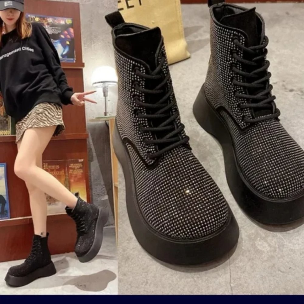 NEW SILVER SPARKLY LACE UP COMBAT BOOTS - Picture 6 of 6